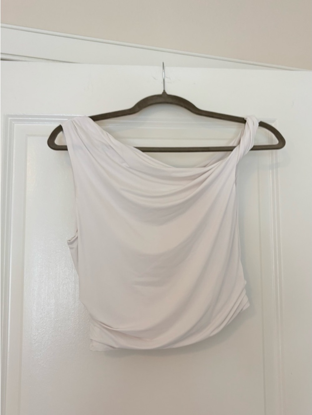 Women's Drape One-Shoulder Twisted Top in White Going out Top